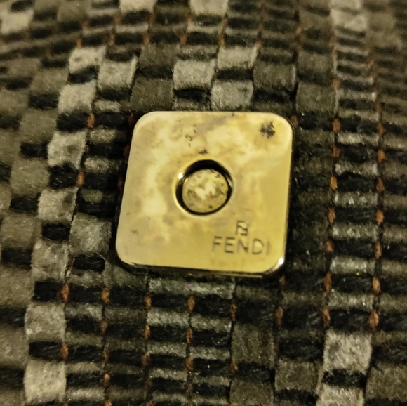 FENDI MONOGRAM WOVEN MAMMA SHOULDER BAGUETTE IN GREY - Picture 12 of 16